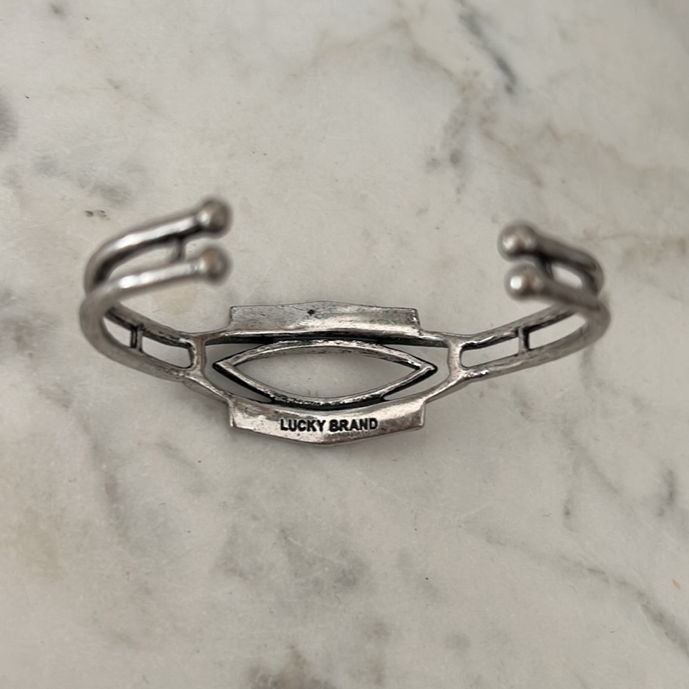 | Geometric bangle | - Picture 4 of 5
